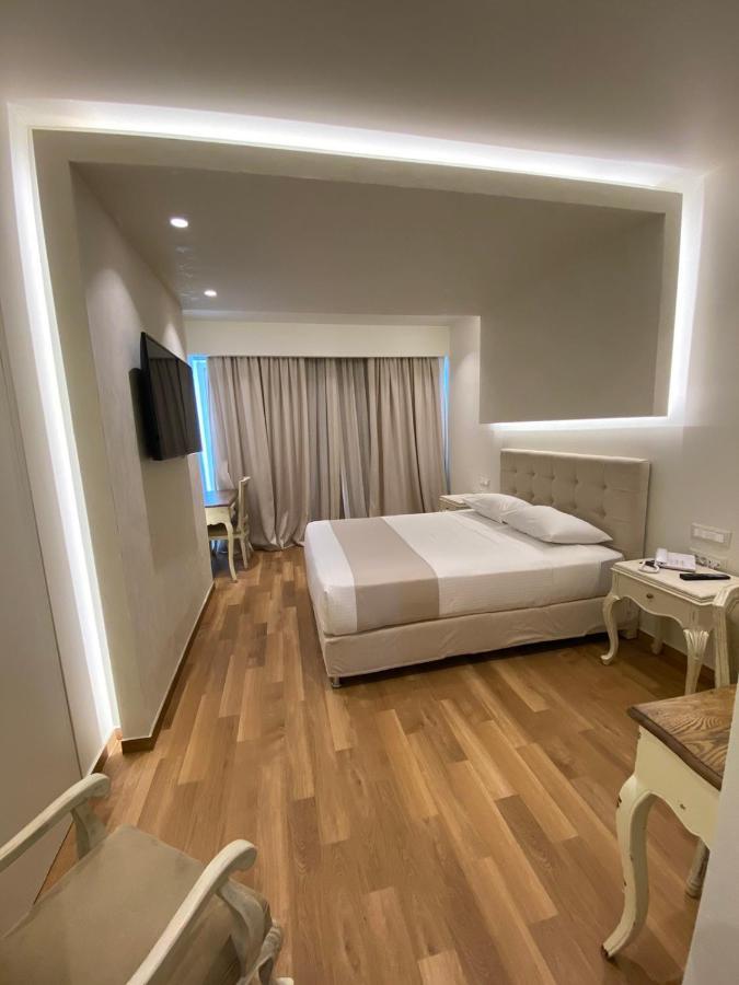 Hotel Astir Patras Esterno foto